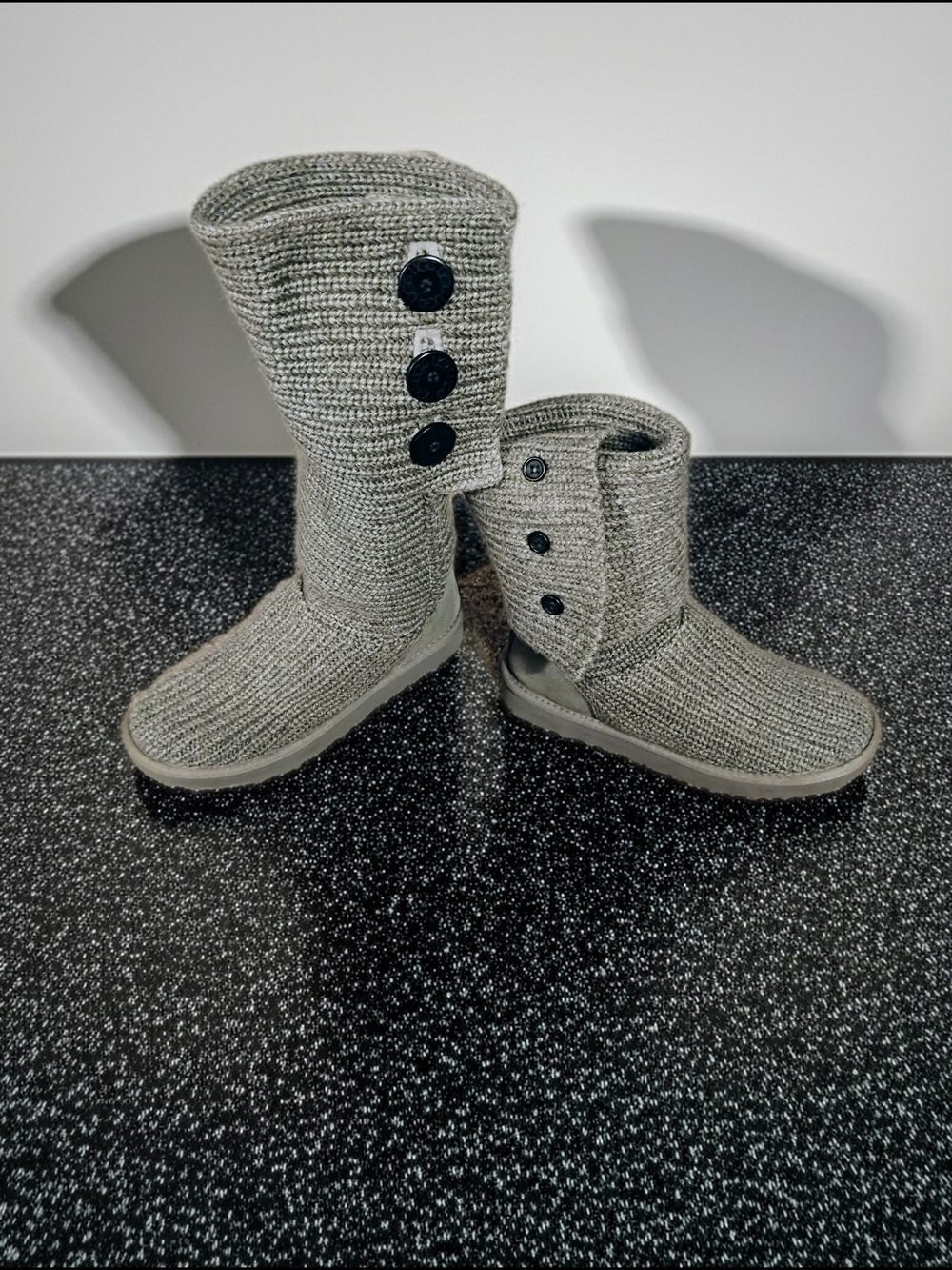 💥UGG Women's Classic Cardy Gray Knit Button-Detail Boots - Brand New💥